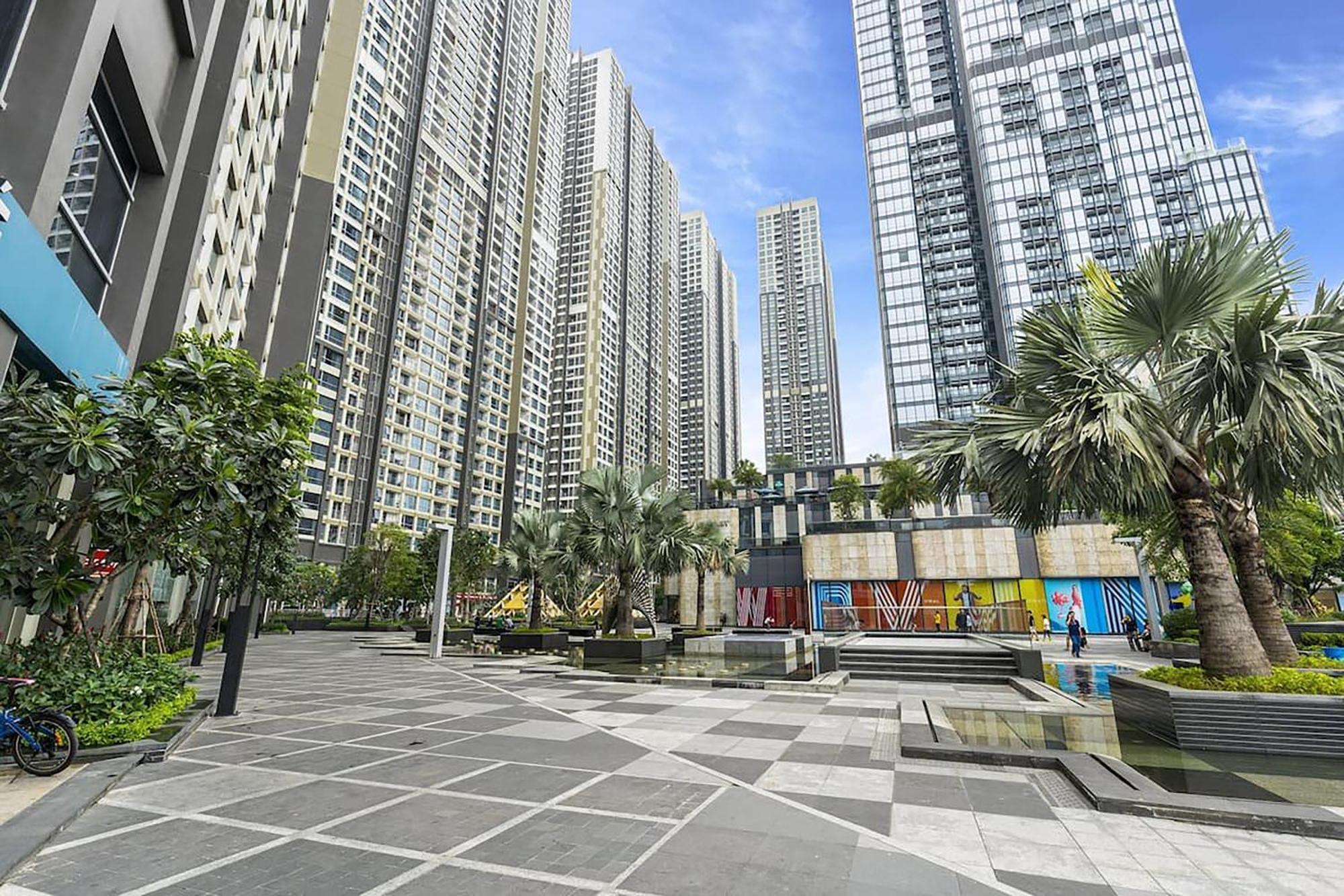 Landmark 81 & Vinhomes Urban - Luxury * Ho Chi Minh City