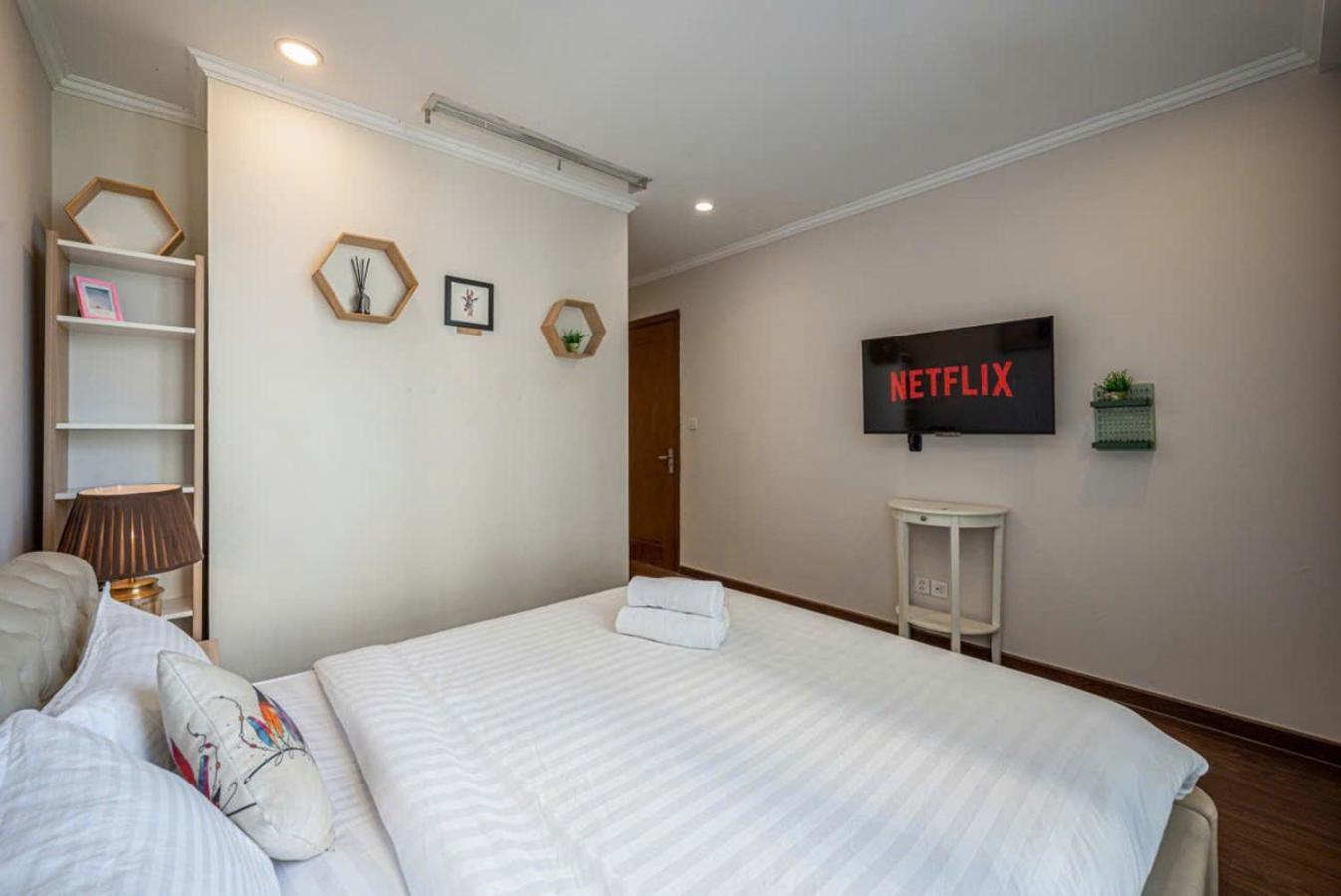 Landmark 81 & Vinhomes Urban - Luxury * Ho Chi Minh City