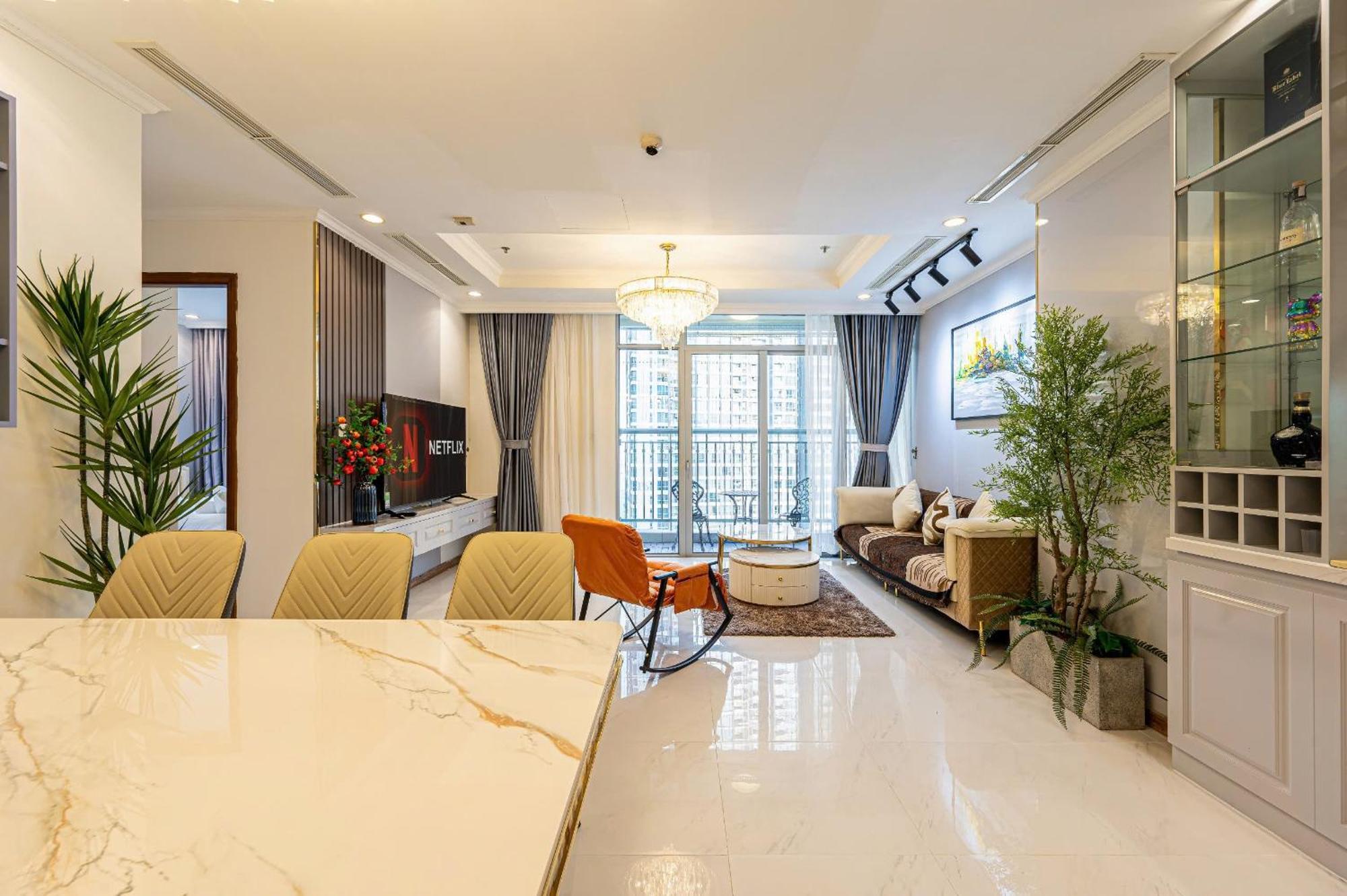 Apartment Landmark 81 & Vinhomes Urban - Luxury